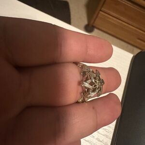 Elegant Silver Floral Ring